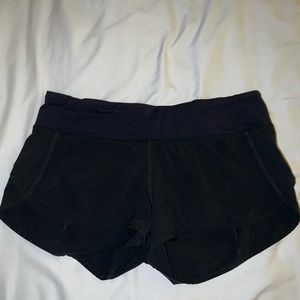 Lululemon Speed Up Low Rise Short “2.5 (size 6, fits like a 4/6)